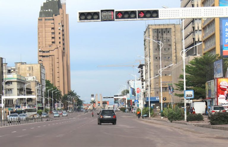Gombe, le centre des affaires de Kinshasa, reprend les activités commerciales après près de 3 mois de confinement